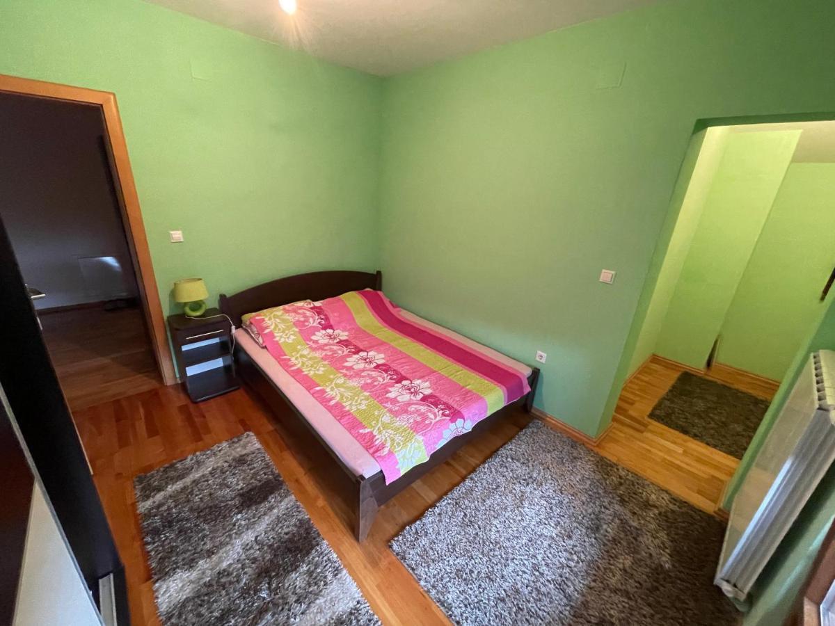 Apartman Nur Lägenhet Bihać Exteriör bild