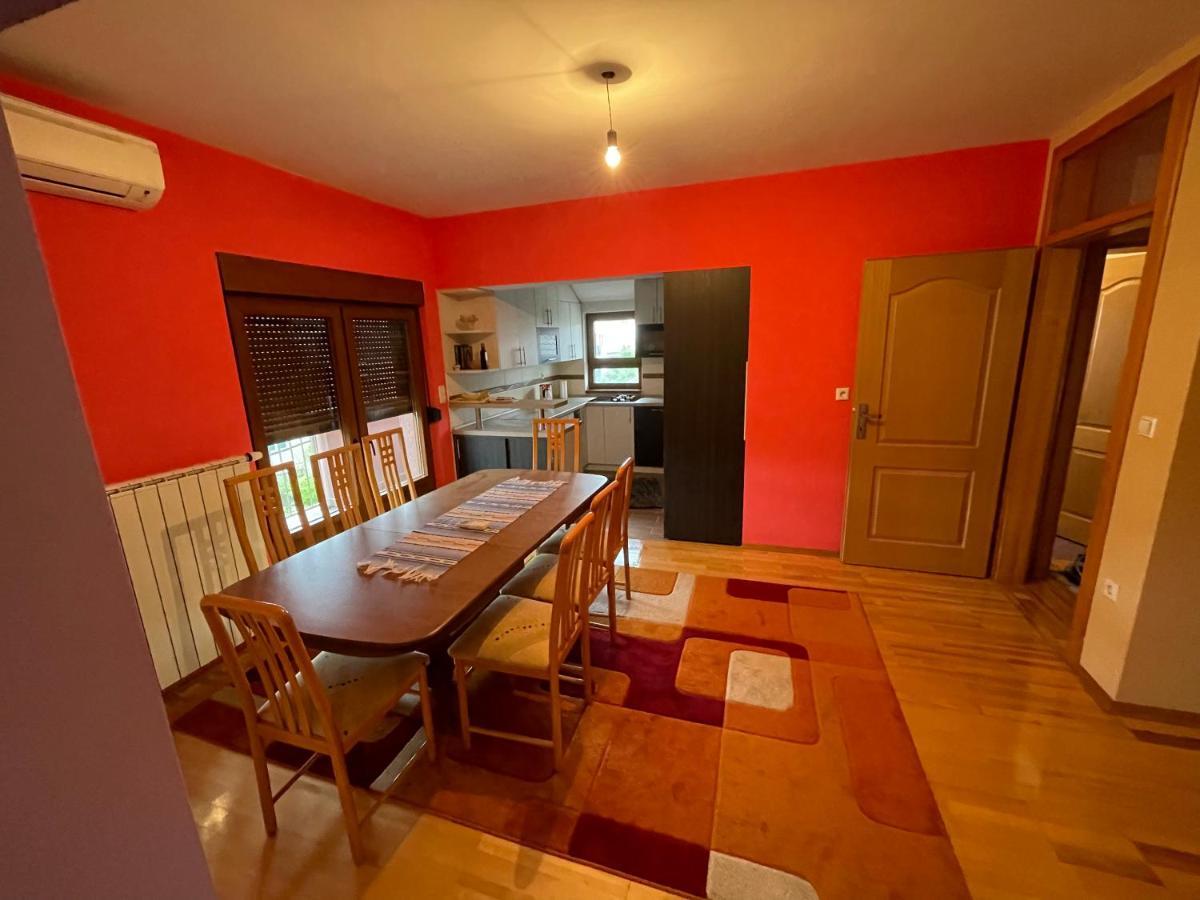 Apartman Nur Lägenhet Bihać Exteriör bild