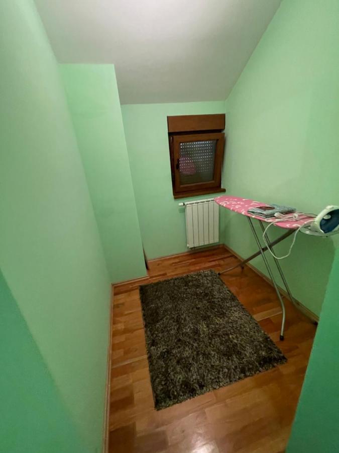Apartman Nur Lägenhet Bihać Exteriör bild